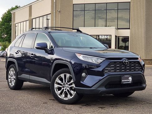 Used 2021 Toyota RAV4 Limited AWD/4WD image 32