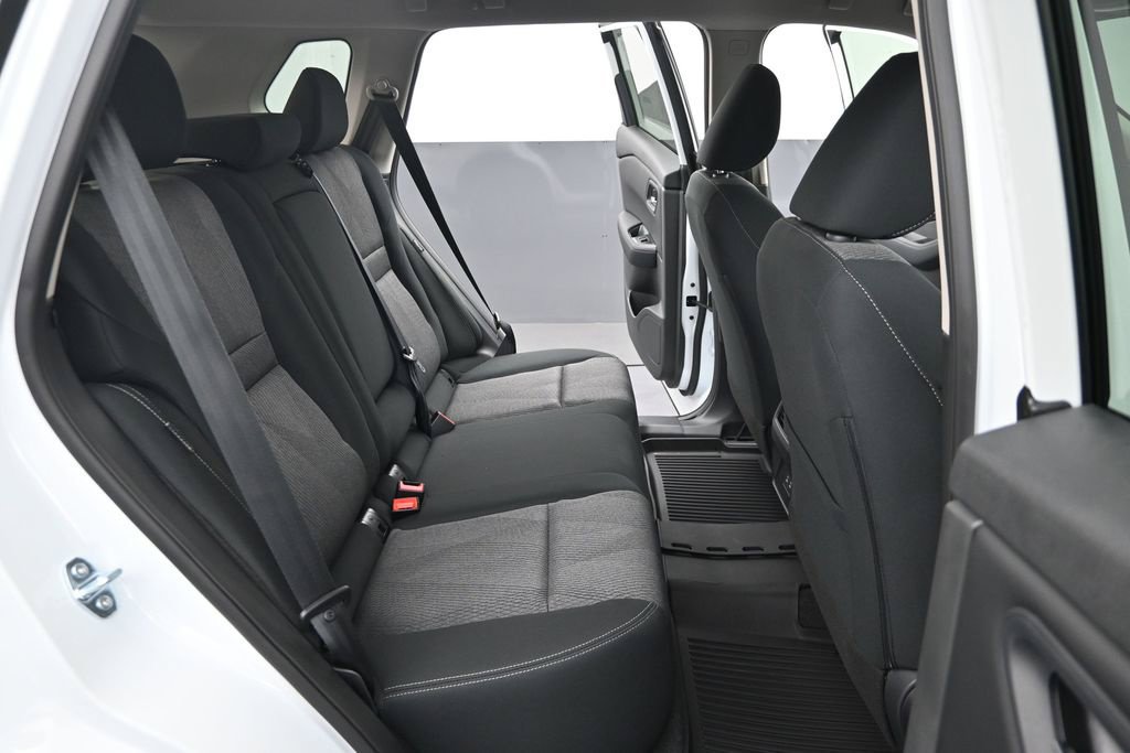 Certified 2026 Nissan Rogue SV FWD image 31