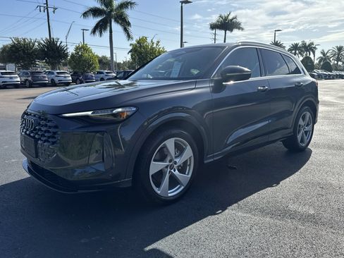 Used 2025 Audi Q5 Prestige AWD/4WD image 8