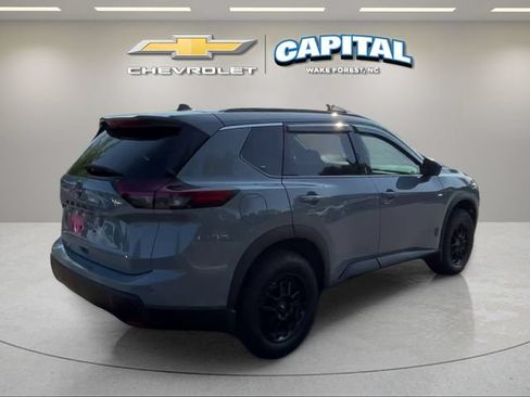 Used 2026 Nissan Rogue Dark Armor FWD image 5