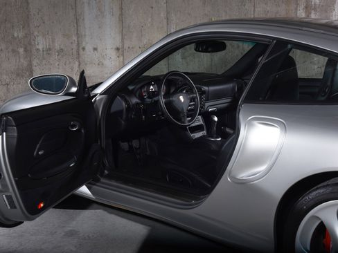 Used 2002 Porsche 911 Turbo image 14