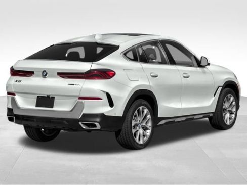 Used 2020 BMW X6 M50i w/ Executive Package image 6