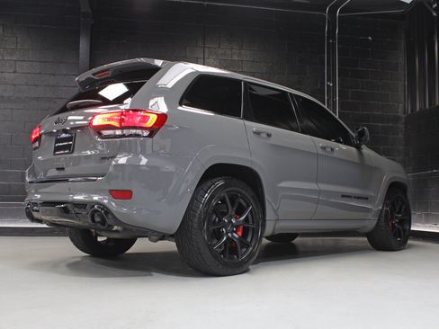 Used 2020 Jeep Grand Cherokee SRT AWD/4WD image 19