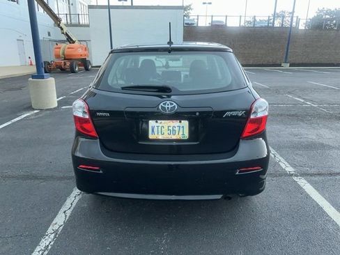 Used 2010 Toyota Matrix FWD image 5