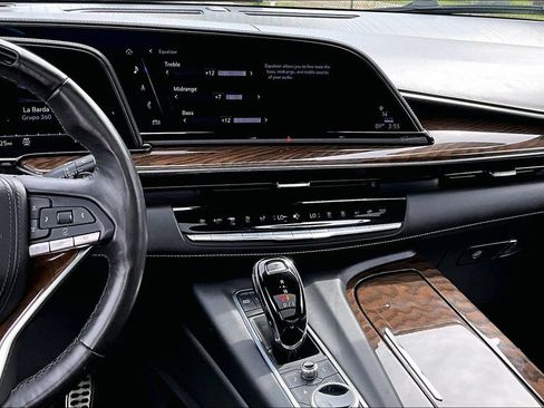 Used 2023 Cadillac Escalade Sport Platinum w/ LPO, ONYX Package AWD/4WD image 6