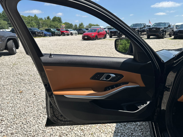 Used 2026 BMW 330i xDrive Sedan AWD/4WD image 23