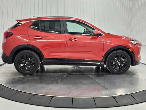 Used 2024 Buick Encore GX Sport Touring FWD image 6