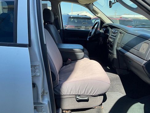 Used 2005 Dodge Ram 1500 Truck SLT w/ Trailer Tow Group image 11