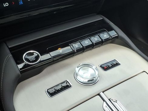 New 2026 Lincoln Navigator Reserve AWD/4WD image 25