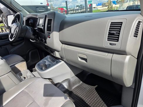 Used 2021 Nissan NV 3500 SV image 21