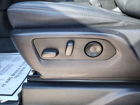 Used 2023 Chevrolet Silverado 1500 LTZ w/ Z71 Off-Road Package image 15