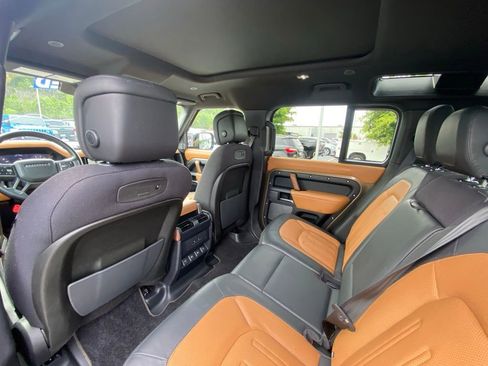 Used 2020 Land Rover Defender 110 X AWD/4WD image 24