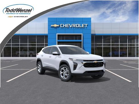 New 2026 Chevrolet Trax LS w/ LS Convenience Package FWD image 1
