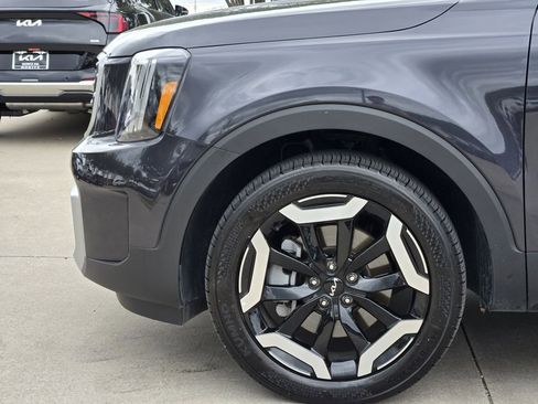 New 2025 Kia Telluride S image 5