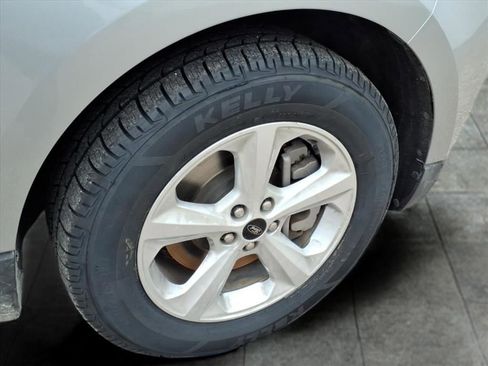 Used 2023 Ford Edge SE image 10