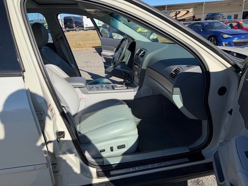 Used 2004 Lincoln LS image 15