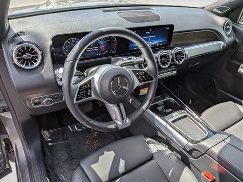 Certified 2026 Mercedes-Benz GLB 250 4MATIC image 10