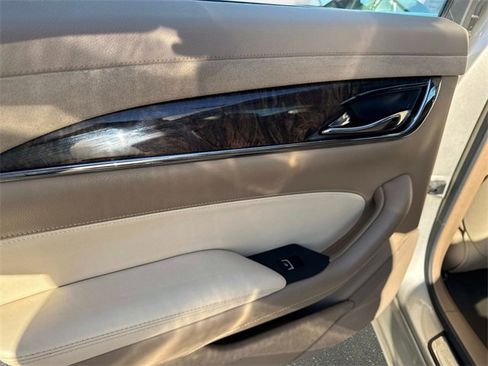 Used 2014 Cadillac CTS Luxury image 9