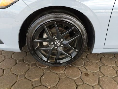 Used 2022 Honda Civic Sport image 12