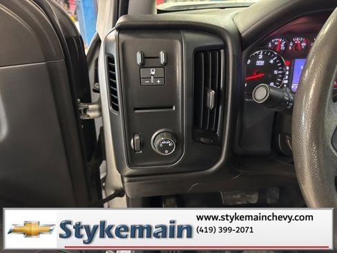 Used 2015 Chevrolet Silverado 2500 W/T image 35