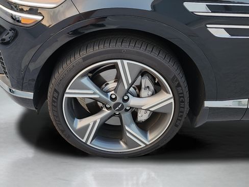 Used 2025 Genesis GV80 2.5T Prestige AWD/4WD image 10