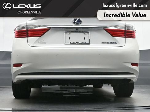 Used 2014 Lexus ES 300h w/ Luxury Package w/Bamboo Trim FWD image 38