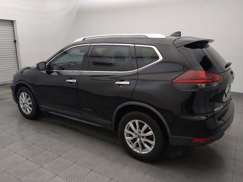 Used 2020 Nissan Rogue SV FWD image 3