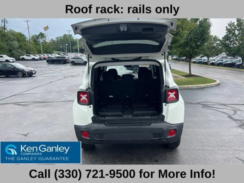 Used 2023 Jeep Renegade Latitude w/ Premium Group AWD/4WD image 48