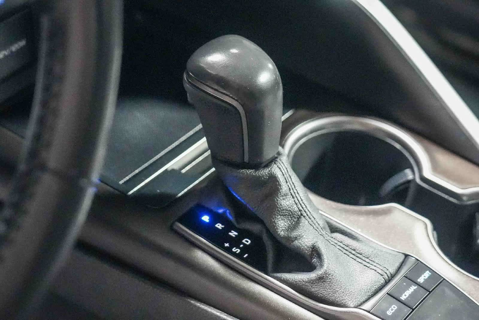 Certified 2022 Toyota Camry SE FWD image 20