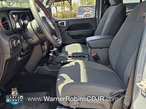 Used 2024 Jeep Wrangler Unlimited Rubicon w/ Convenience Group AWD/4WD image 5