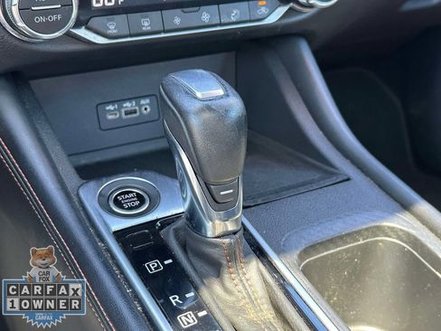 Used 2023 Nissan Sentra SR w/ SR Premium Package FWD image 36