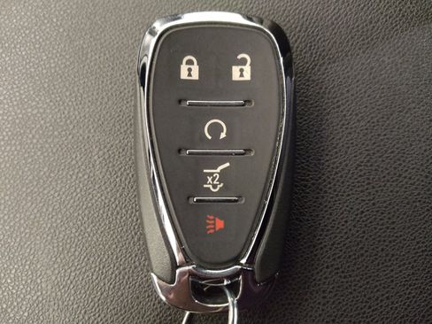 Used 2019 Chevrolet Equinox LT image 32