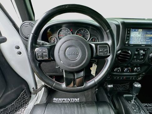 Used 2012 Jeep Wrangler Unlimited Sahara AWD/4WD image 12