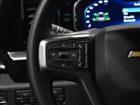 Used 2024 Chevrolet Silverado 1500 LT AWD/4WD image 11