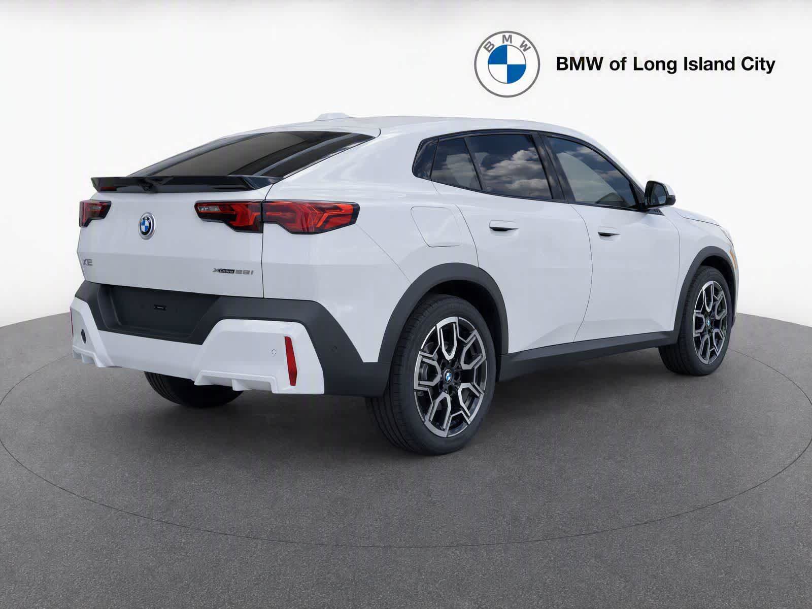 New 2026 BMW X2 xDrive28i w/ Convenience Package AWD/4WD image 7