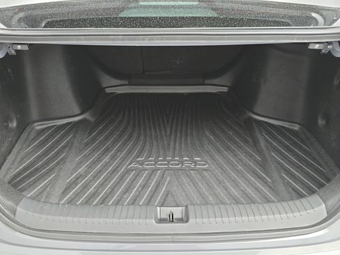 Used 2024 Honda Accord Sport image 12