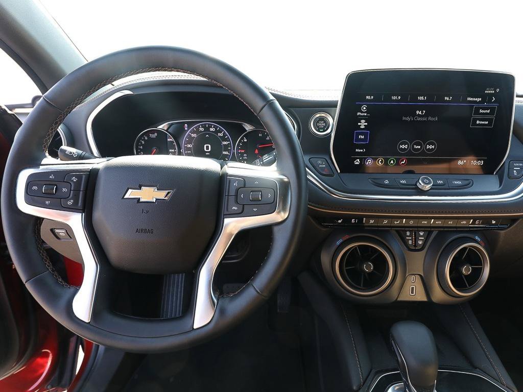 Used 2024 Chevrolet Blazer Premier FWD image 13