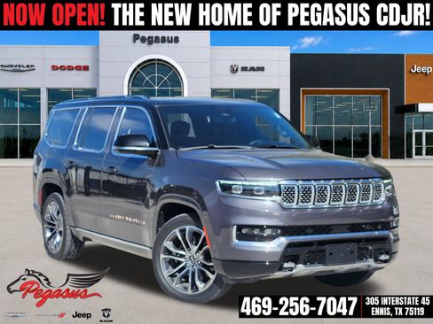 Used 2024 Jeep Grand Wagoneer Series III w/ Rear Seat Video Group 1 AWD/4WD image 1