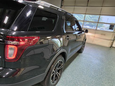 Used 2015 Ford Explorer Sport w/ Equipment Group 401A image 7