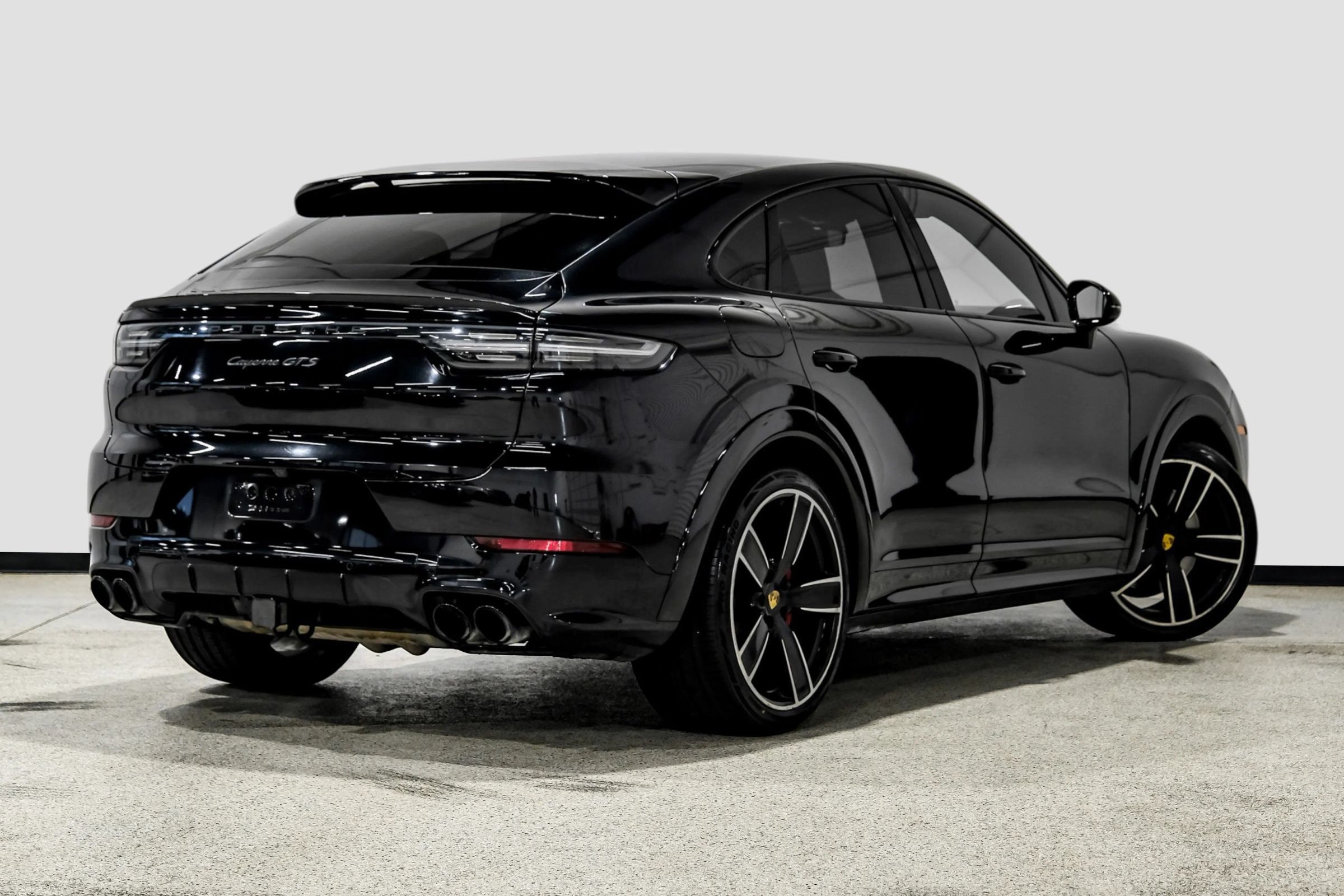 Used 2021 Porsche Cayenne GTS w/ Premium Package AWD/4WD image 8