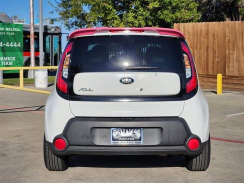 Used 2016 Kia Soul Base image 6
