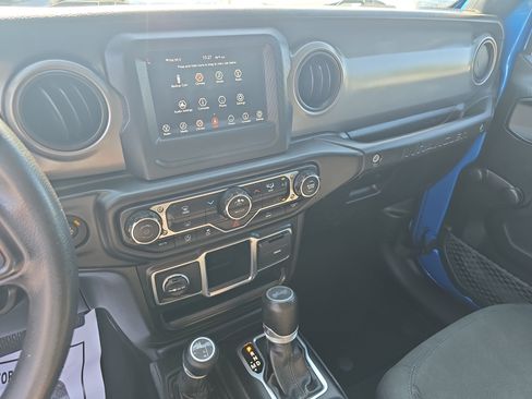 Used 2023 Jeep Wrangler Sport AWD/4WD image 19