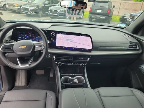 Used 2026 Chevrolet Traverse LT AWD/4WD image 17