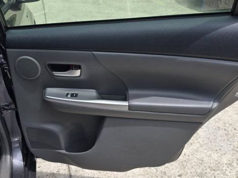 Used 2013 Toyota Prius V Five FWD image 34