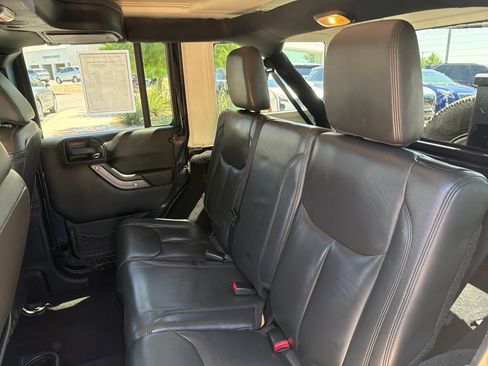 Used 2017 Jeep Wrangler Unlimited Sport w/ Quick Order Package 24S AWD/4WD image 34