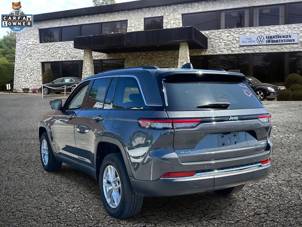 Used 2023 Jeep Grand Cherokee Laredo X w/ Luxury Tech Group I AWD/4WD image 6