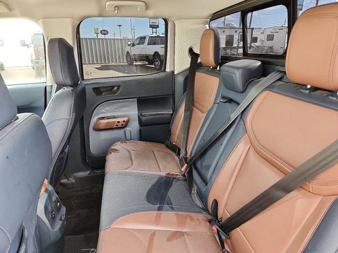 Used 2023 Ford Maverick Lariat w/ Lariat Luxury Package image 9