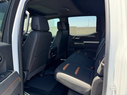 New 2026 GMC Sierra 1500 AT4 w/ Technology Package AWD/4WD image 23