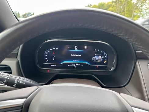 Used 2022 Chevrolet Tahoe LT w/ Luxury Package AWD/4WD image 25