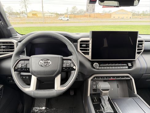 New 2026 Toyota Sequoia Platinum AWD/4WD image 17